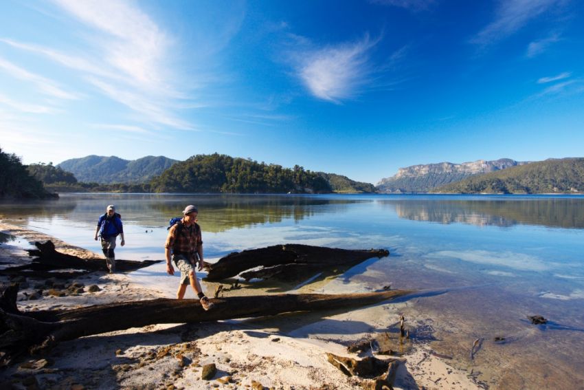 088-Lake-Waikaremoana-Track-Chris-McLennan - Copy.jpg